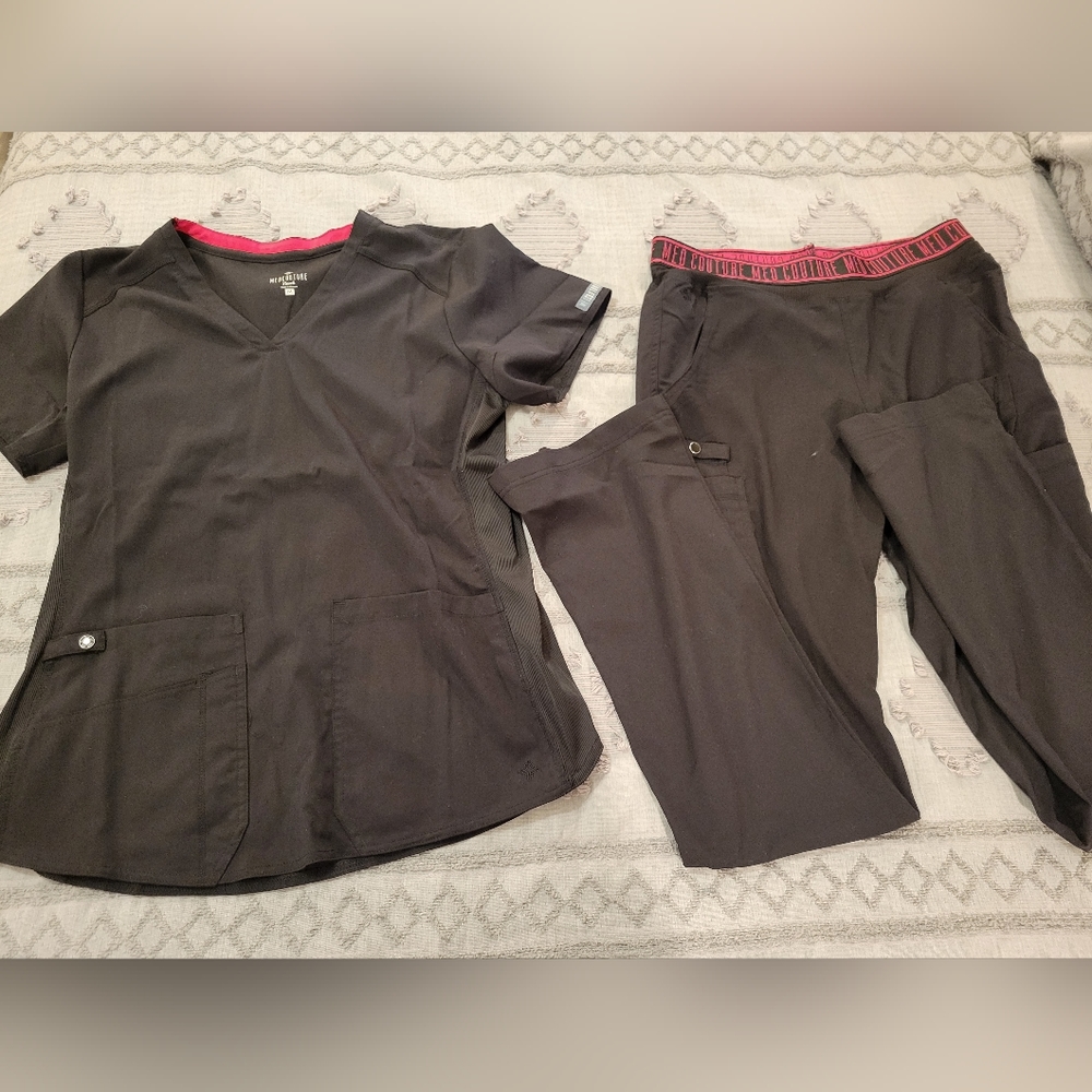 Medcouture,  black, scrubs, Top size medium,  Pant size small Tall